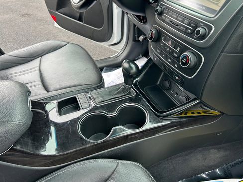 Used 2015 Kia Sorento SX image 23
