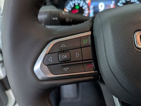Used 2026 Jeep Compass Limited AWD/4WD image 18