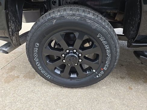 New 2026 RAM 2500 Big Horn AWD/4WD image 32