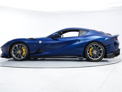 Certified 2022 Ferrari 812 Competizione RWD image 4