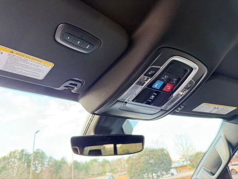 New 2026 RAM 1500 Laramie AWD/4WD image 19