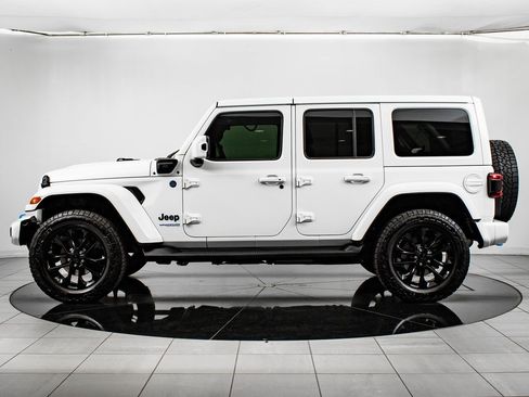 Used 2021 Jeep Wrangler Unlimited Sahara image 12