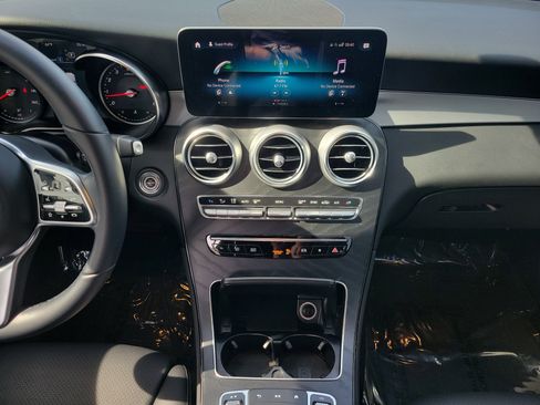 Certified 2021 Mercedes-Benz GLC 300 image 18