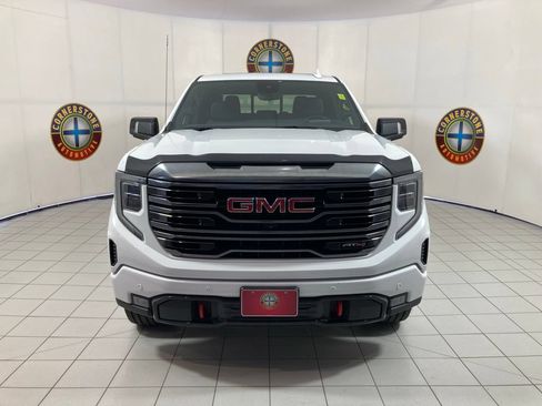 Used 2024 GMC Sierra 1500 AT4 w/ Technology Package AWD/4WD image 23