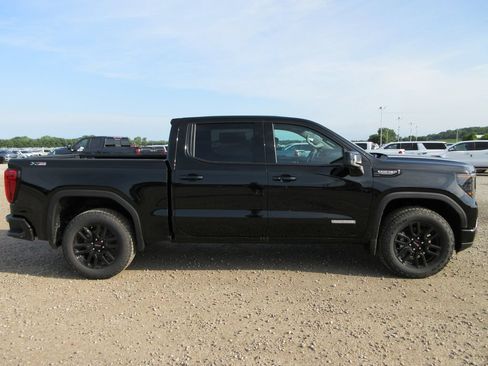 New 2026 GMC Sierra 1500 Elevation w/ Elevation Premium Package AWD/4WD image 3