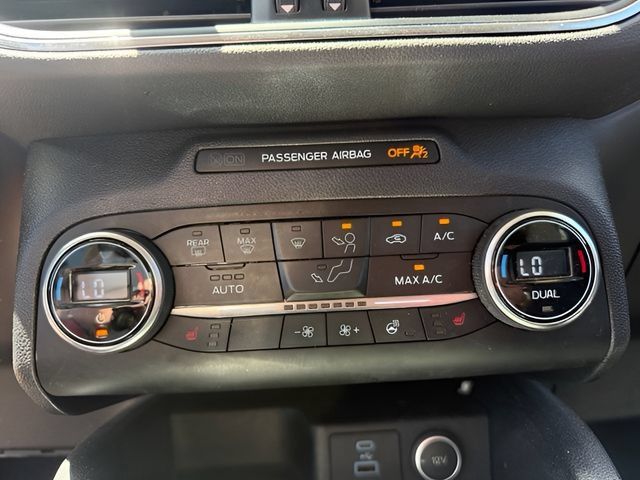 Used 2020 Ford Escape Titanium AWD/4WD image 19