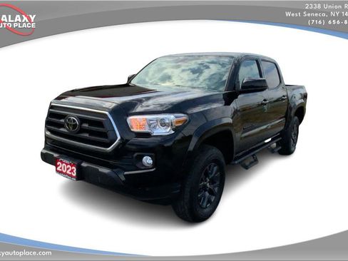Used 2023 Toyota Tacoma SR5 image 1