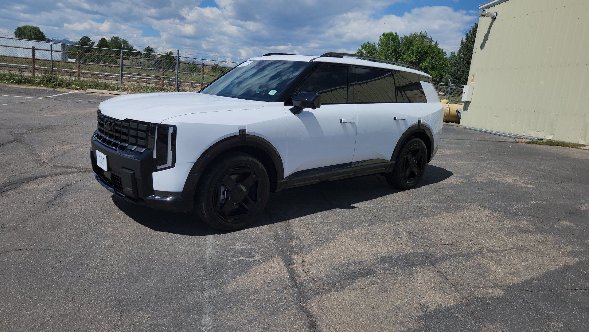Used 2027 Kia Telluride SX Prestige X-Line w/ Towing Package AWD/4WD image 3