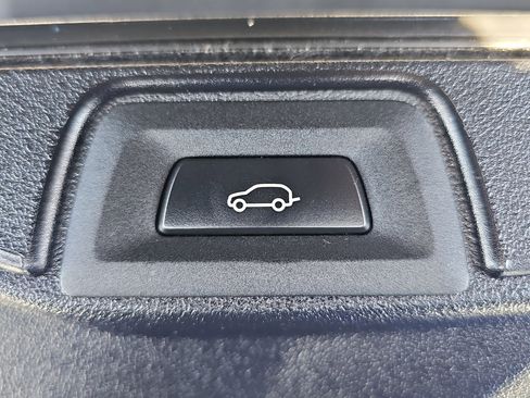 Used 2023 BMW X5 xDrive40i w/ Premium Package image 13