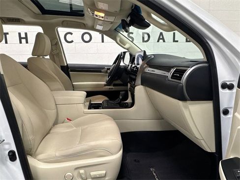 Used 2023 Lexus GX 460 Premium image 9