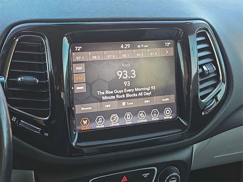 Used 2021 Jeep Compass Limited image 13