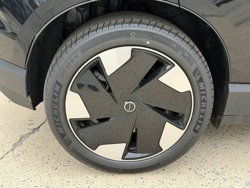 New 2026 Volvo EX30 Plus w/ Protection Package Premier AWD/4WD image 6