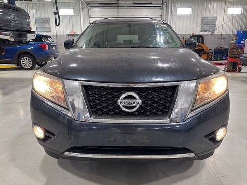 Used 2015 Nissan Pathfinder Platinum w/ Family Entertainment Package image 23