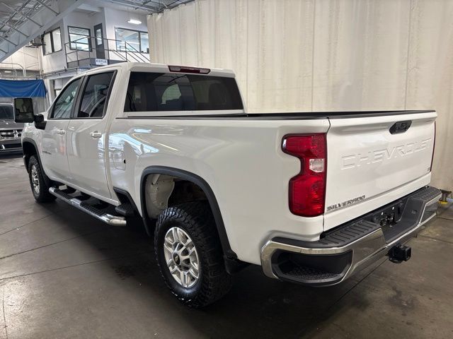 Used 2024 Chevrolet Silverado 2500 LT w/ Convenience Package AWD/4WD image 6