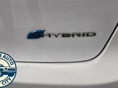 Used 2023 Chrysler Pacifica Touring-L FWD image 35