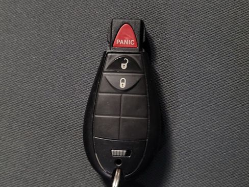 Used 2018 RAM 1500 Express image 32