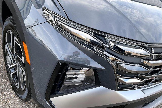 Certified 2025 Hyundai Tucson Limited AWD/4WD image 30