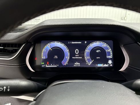 Used 2024 Jeep Grand Cherokee Altitude image 11