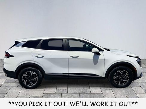 Used 2023 Kia Sportage LX FWD image 8