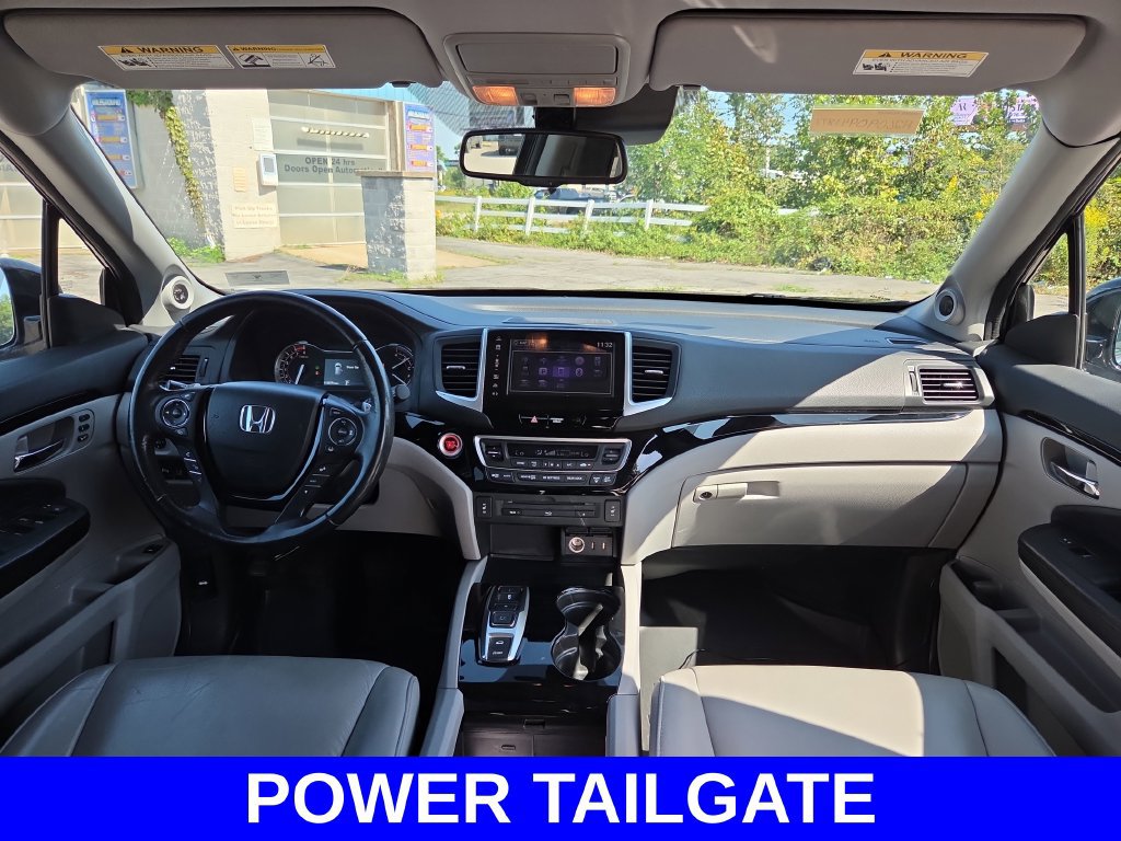 Used 2017 Honda Pilot Touring image 13