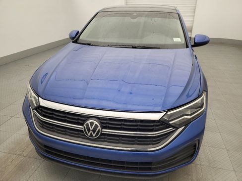 Used 2023 Volkswagen Jetta SE FWD image 15