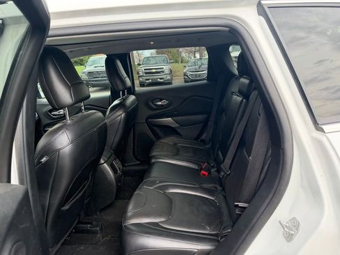 Used 2021 Jeep Cherokee Limited w/ Elite Package image 13