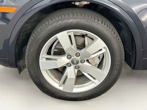 Used 2019 Audi Q5 2.0T Premium Plus w/ Premium Plus Package AWD/4WD image 36