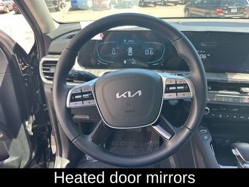 Used 2025 Kia Telluride EX w/ EX Captain's Chair Package FWD image 22