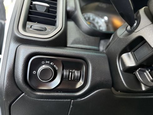 Used 2019 RAM 3500 Tradesman image 28