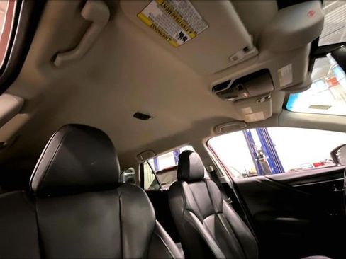 Used 2021 Subaru Outback Limited image 22