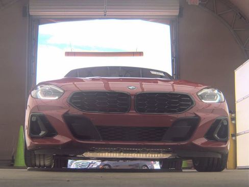 Used 2025 BMW Z4 M40i w/ Premium Package RWD image 8