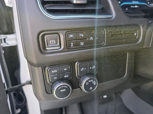 Used 2023 Chevrolet Tahoe LT w/ Luxury Package image 22