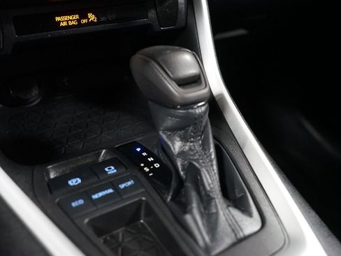 Certified 2021 Toyota RAV4 LE image 20