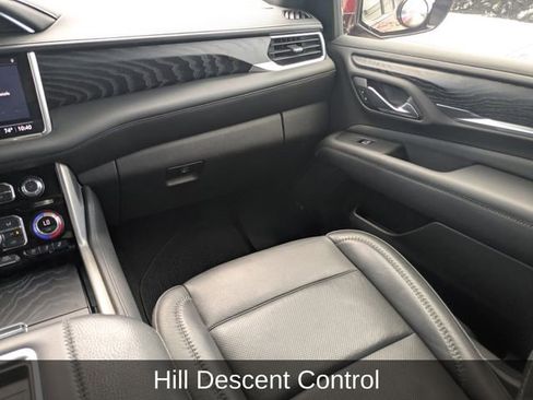 Used 2021 GMC Yukon Denali w/ Denali Premium Package image 21