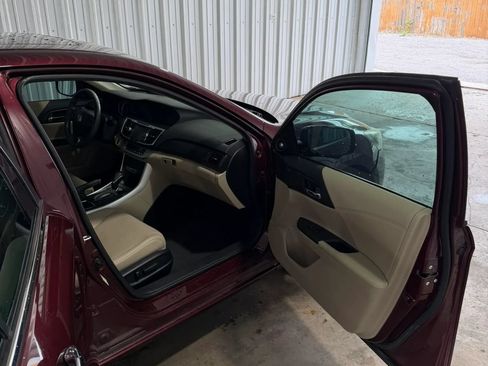 Used 2015 Honda Accord EX-L image 18