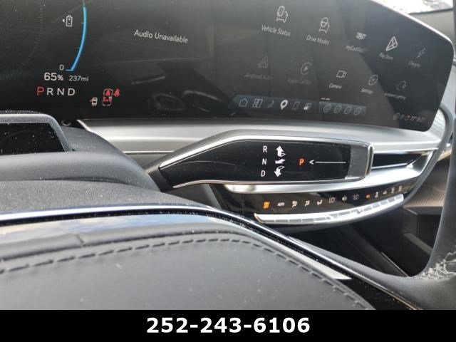 Used 2026 Cadillac Lyriq Signature Luxury w/ Nappa Leather Package AWD/4WD image 16