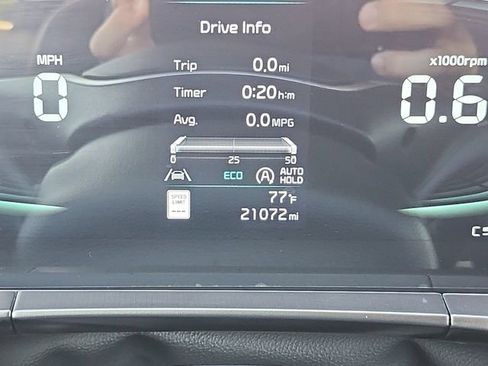 Certified 2024 Kia Telluride LX FWD image 18