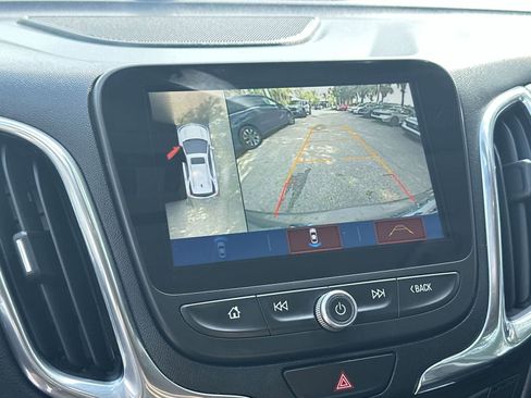 Used 2018 Chevrolet Equinox Premier FWD image 20