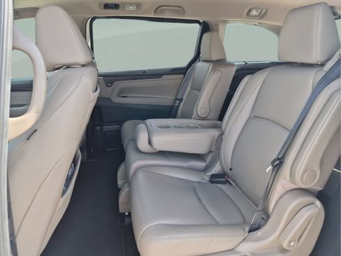 Used 2018 Honda Odyssey Elite image 17