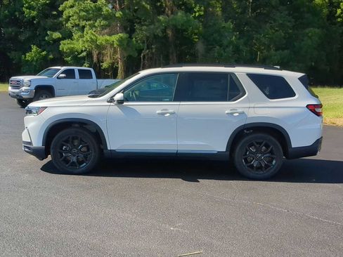 New 2025 Honda Pilot Touring image 5