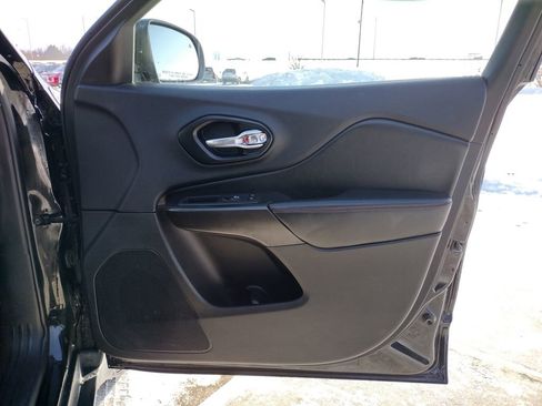 Used 2022 Jeep Cherokee Trailhawk w/ Trailer Tow Group image 26