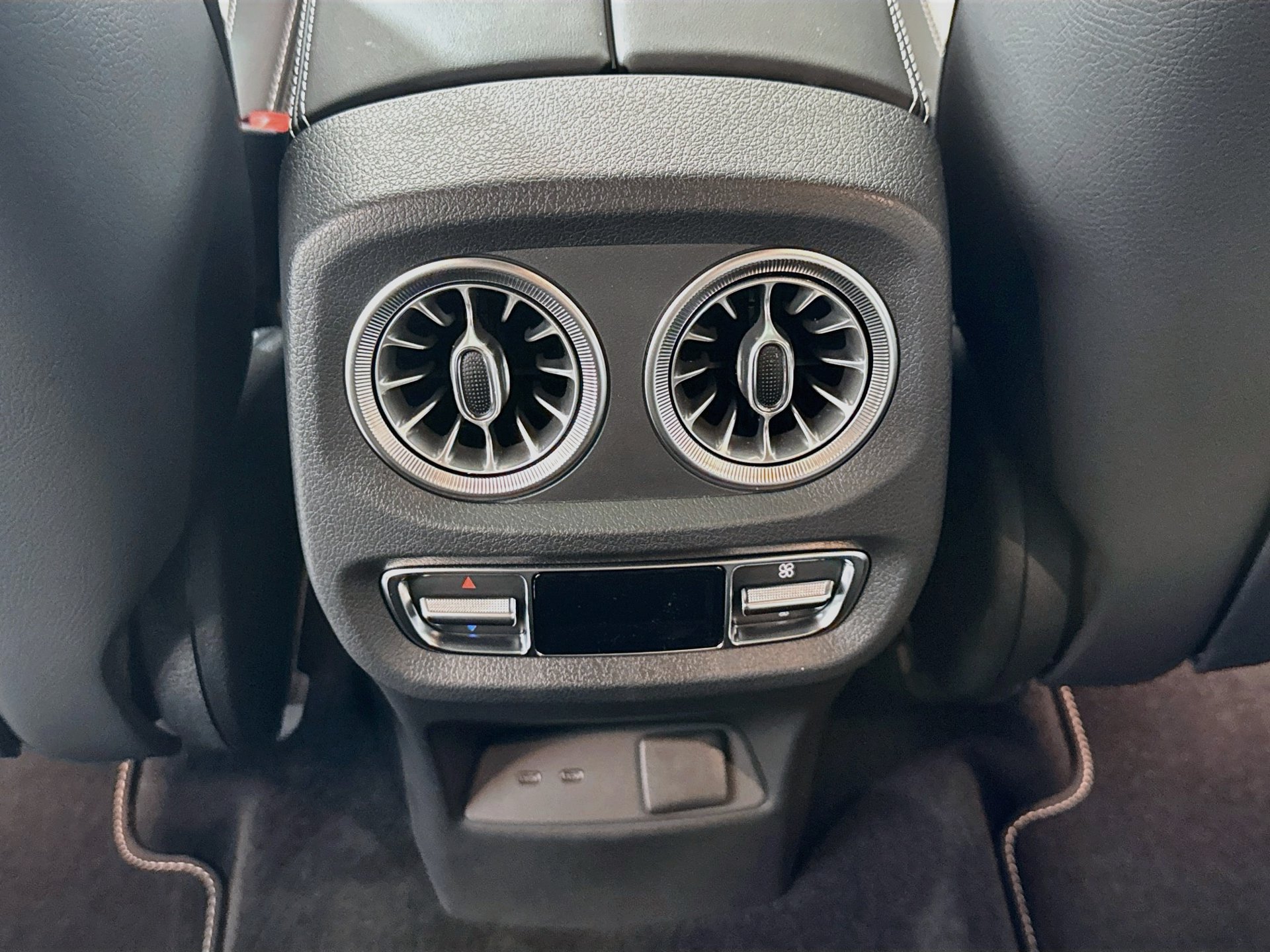 New 2027 Mercedes-Benz G 580 e image 28