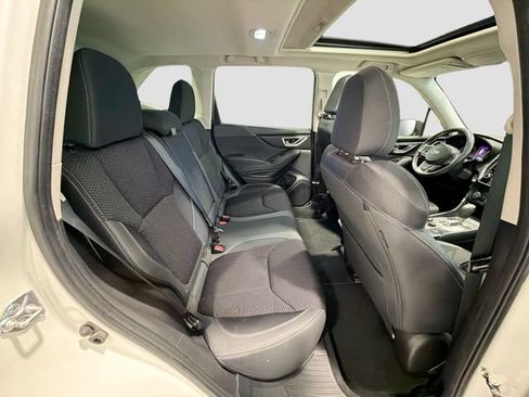 Used 2023 Subaru Forester Premium AWD/4WD image 22