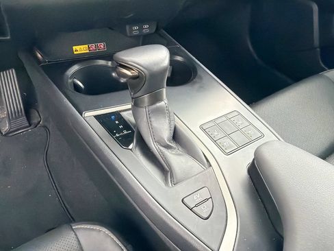 Certified 2024 Lexus UX 250h F Sport FWD image 20