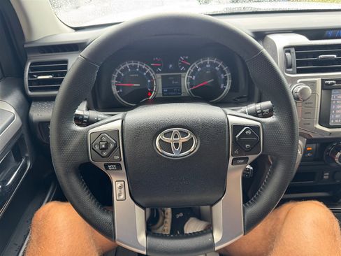 Used 2018 Toyota 4Runner SR5 RWD image 11