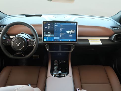 New 2025 VinFast VF 8 Plus AWD/4WD image 5