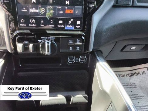 Used 2024 RAM 1500 Big Horn AWD/4WD image 38