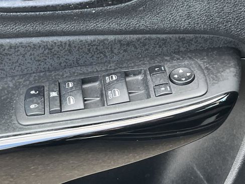 Used 2023 Jeep Cherokee Altitude Lux image 26