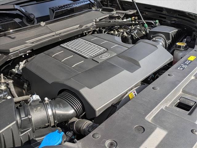 Certified 2025 Land Rover Defender 110 V8 AWD/4WD image 24