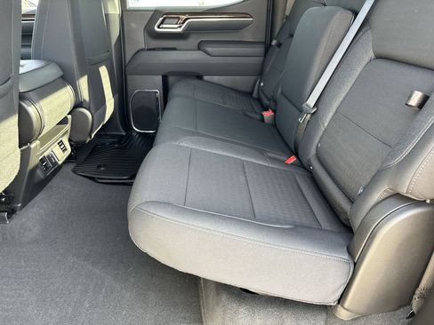 Used 2025 GMC Sierra 1500 Elevation image 25